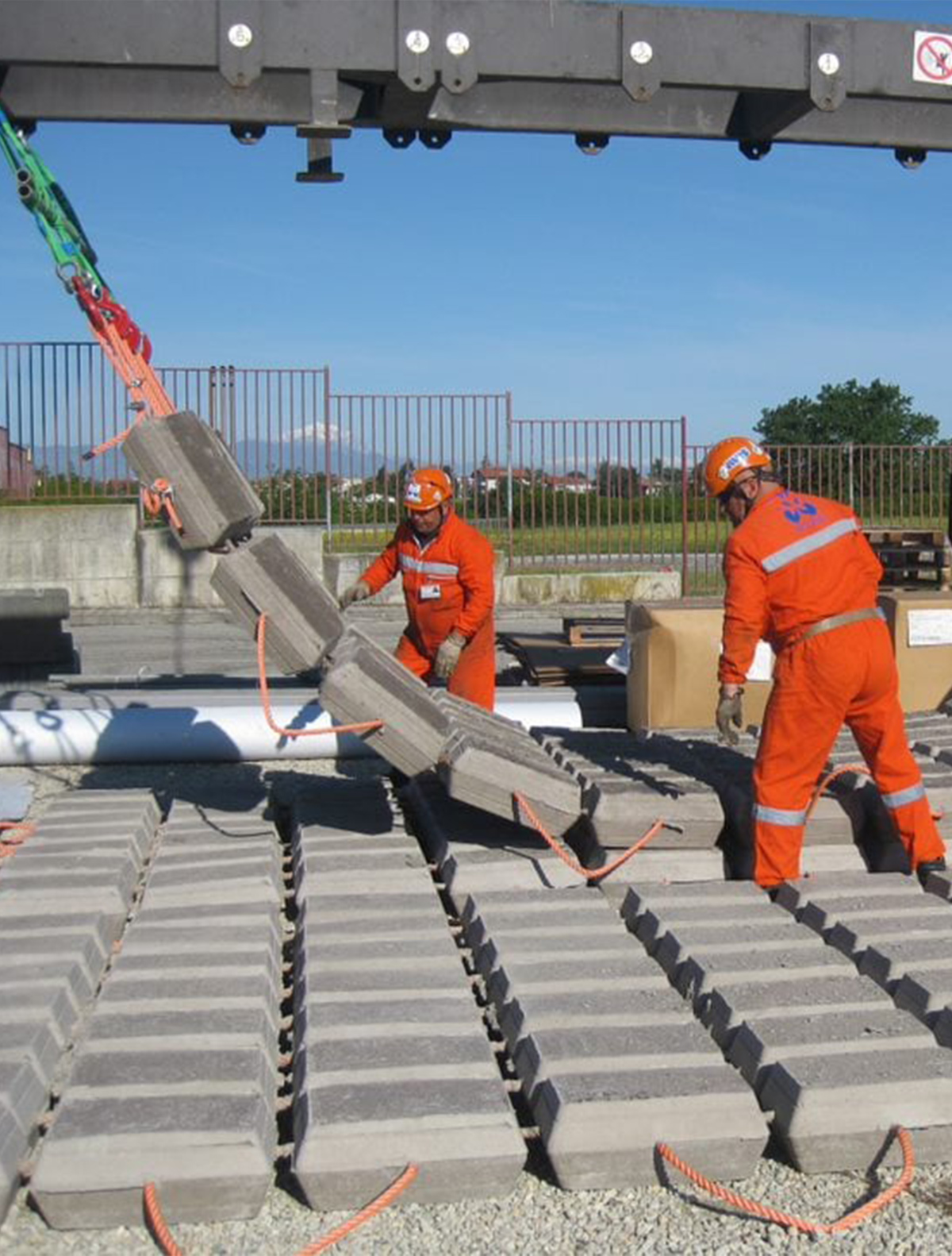 Opere a mare - protezione costiera - protezione condotte sottomarine - Soluzioni ingegneria Maccaferri Sicilia