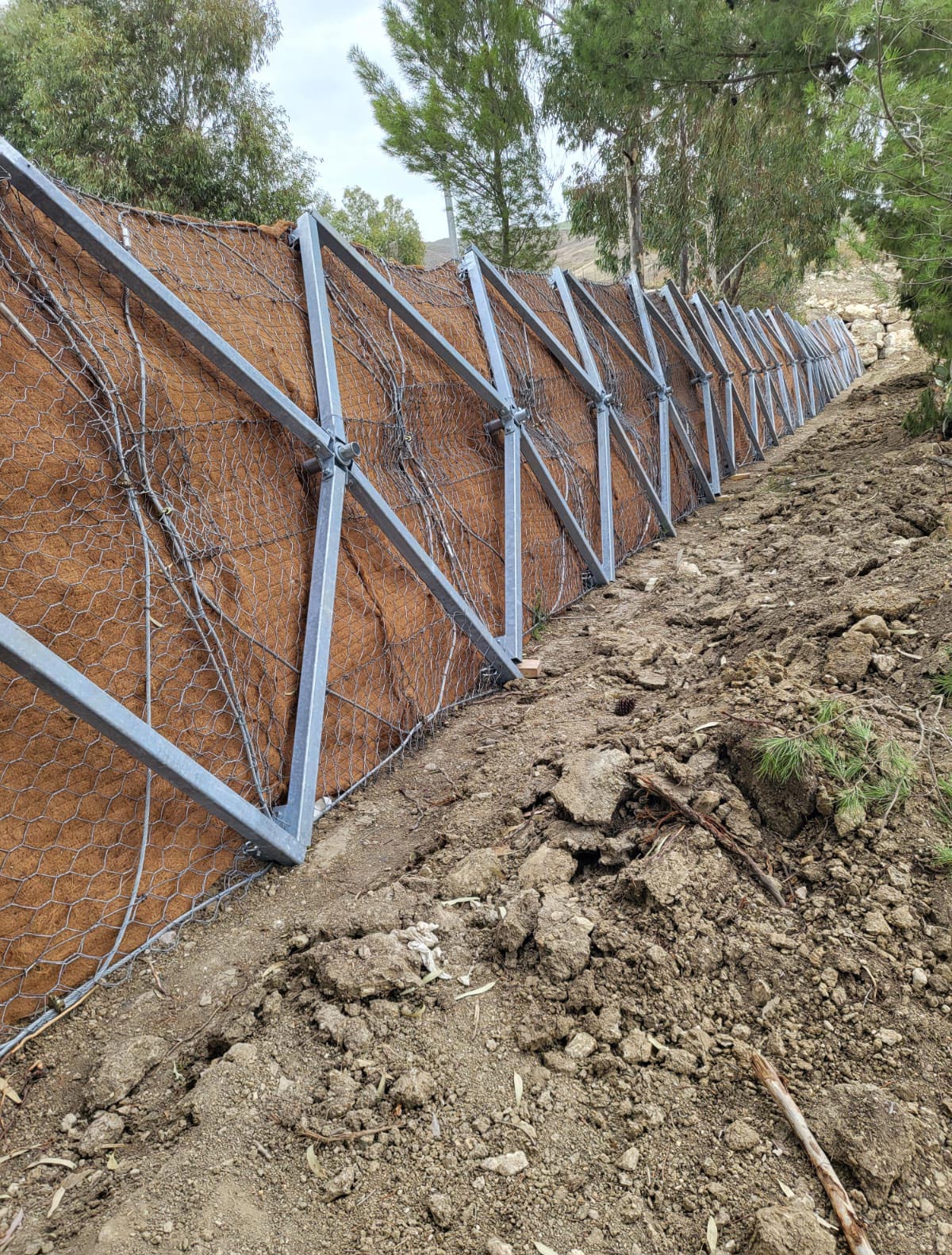 Rafforzamento del sottoscarpa della strada “Saina-Santa Maria in Agro" Maccaferri Sicilia