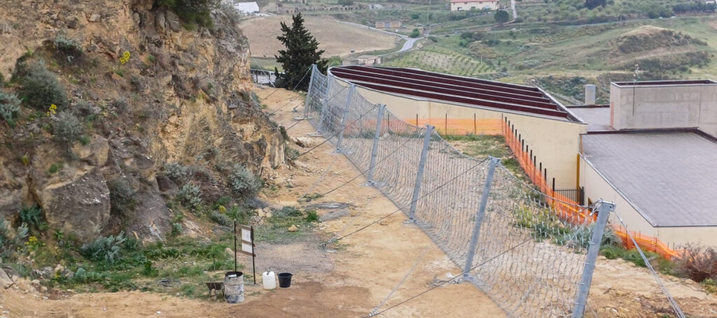 Messa in sicurezza pendici Leonforte - Maccaferri Sicilia