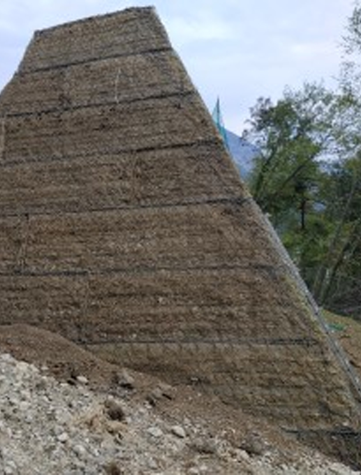 Rilevati paramassi in terra rinforzata - Maccaferri Sicilia